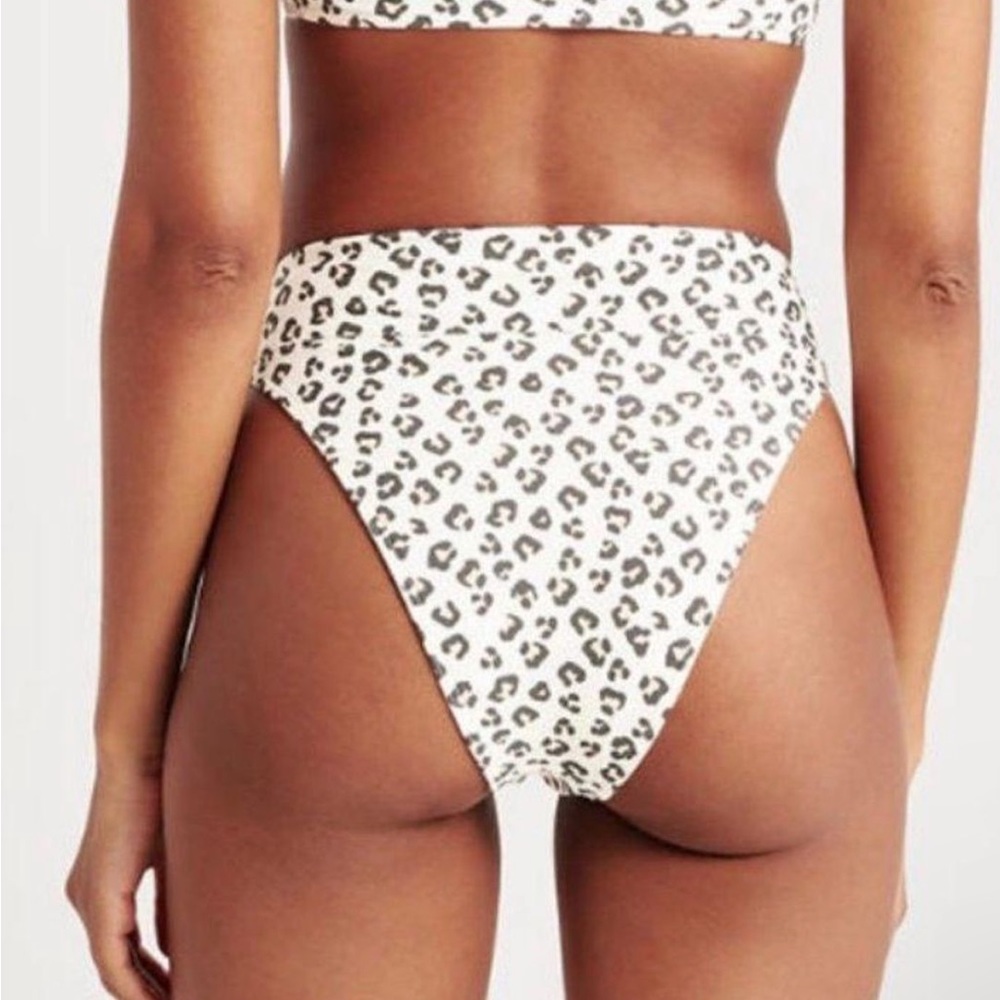 Abercrombie & Fitch Animal Print Cinched Bralette & Tie High Waist Bottoms Set - Picture 5 of 11